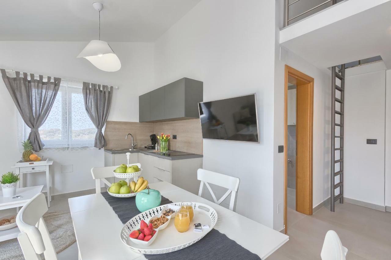 Apartments La Mer プーラ エクステリア 写真
