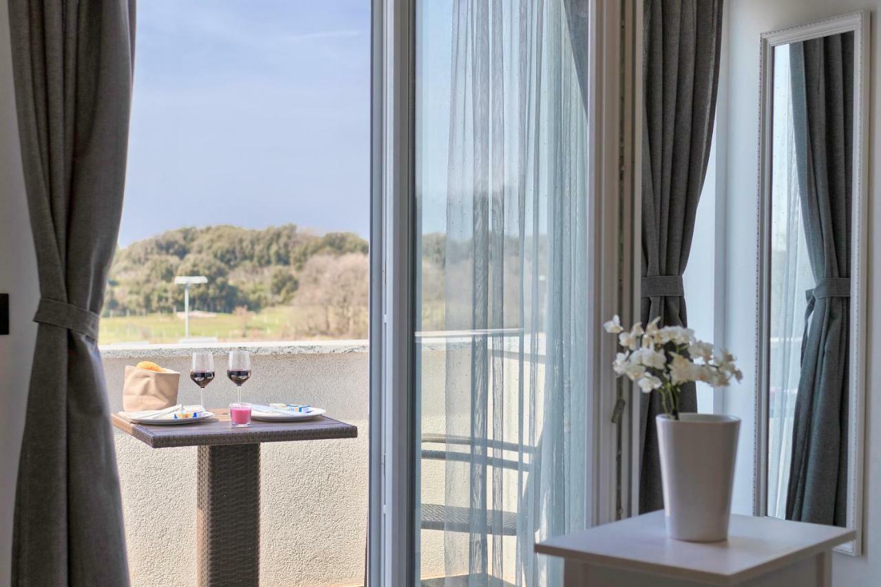 Apartments La Mer プーラ エクステリア 写真