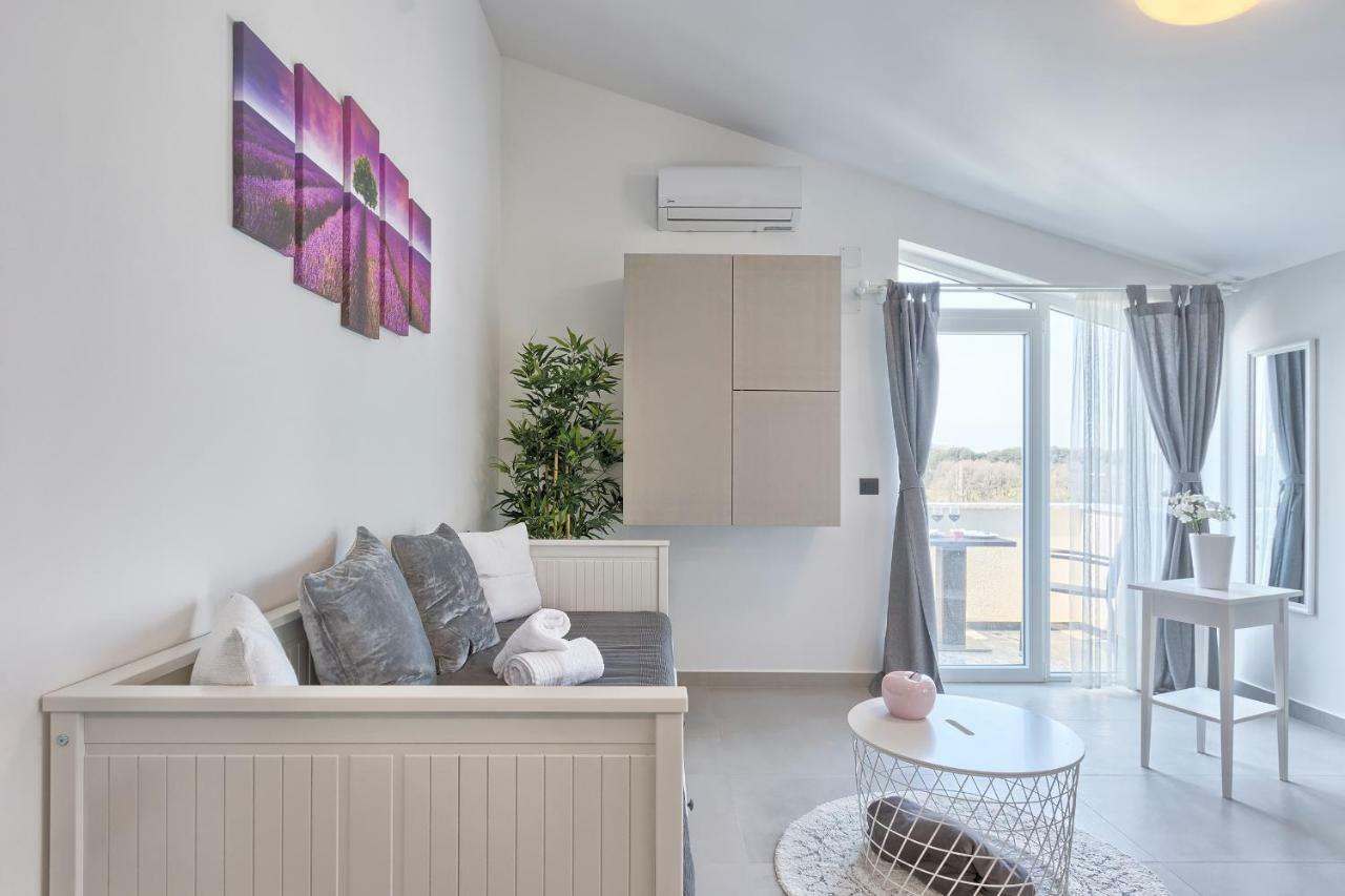 Apartments La Mer プーラ エクステリア 写真