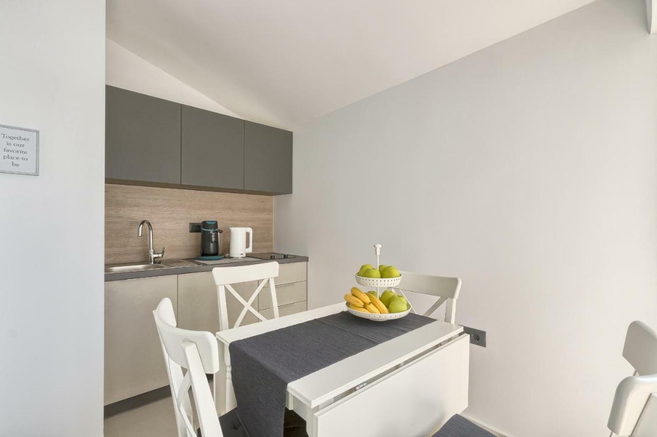 Apartments La Mer プーラ エクステリア 写真