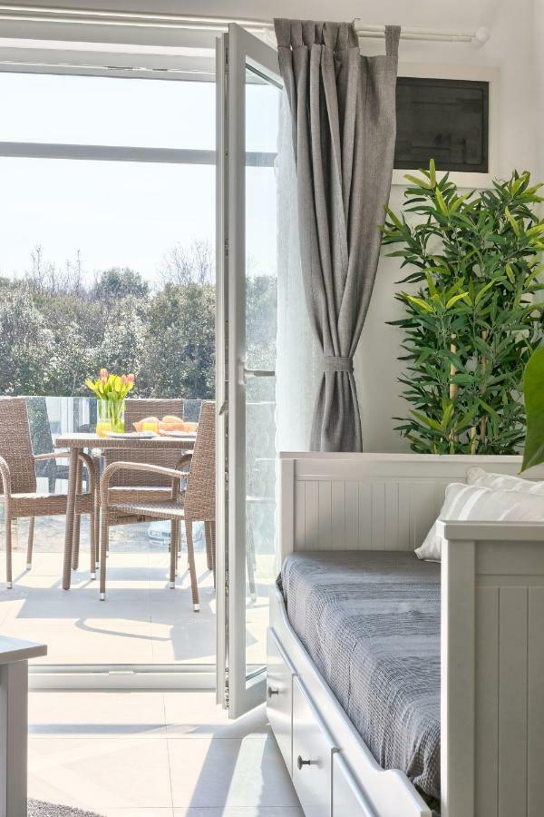 Apartments La Mer プーラ エクステリア 写真